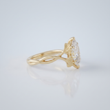 Elegant Ginkgo Leaf Inspired Design | By Gemlux Jewels