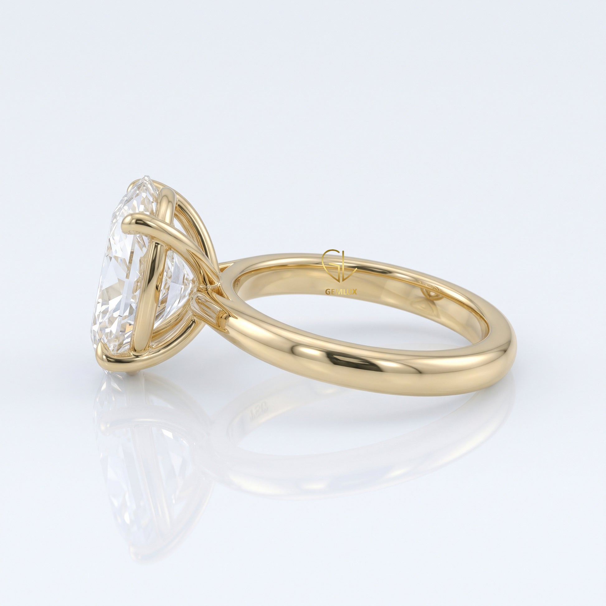 Classic Four Prong Minimalist Ring | By Gemlux Jewels