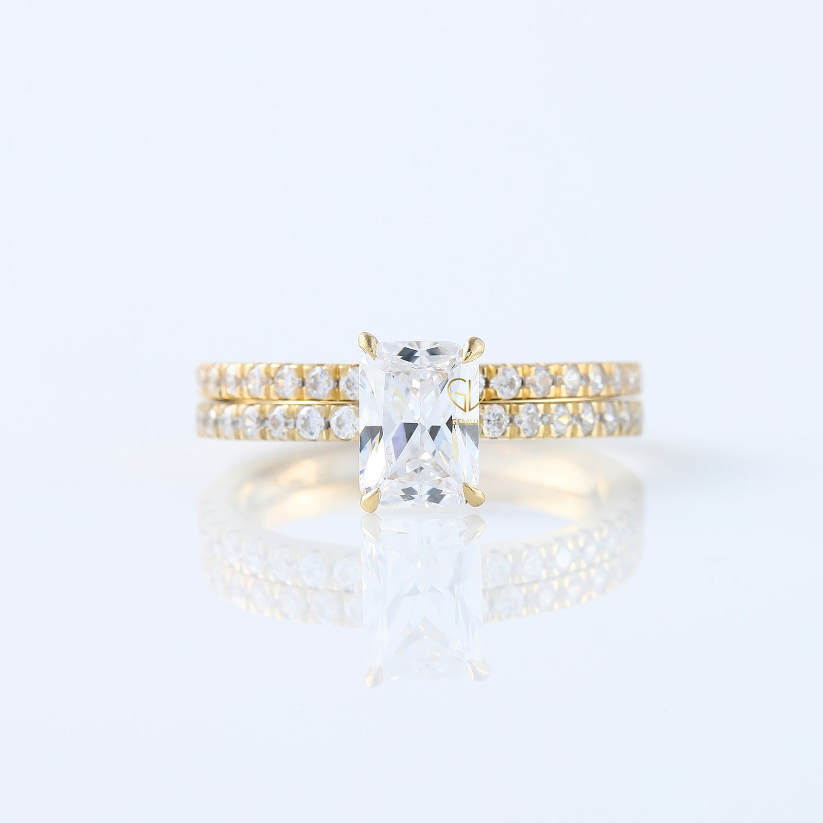 Radiant Cut Lab Grown Diamond Ring Set