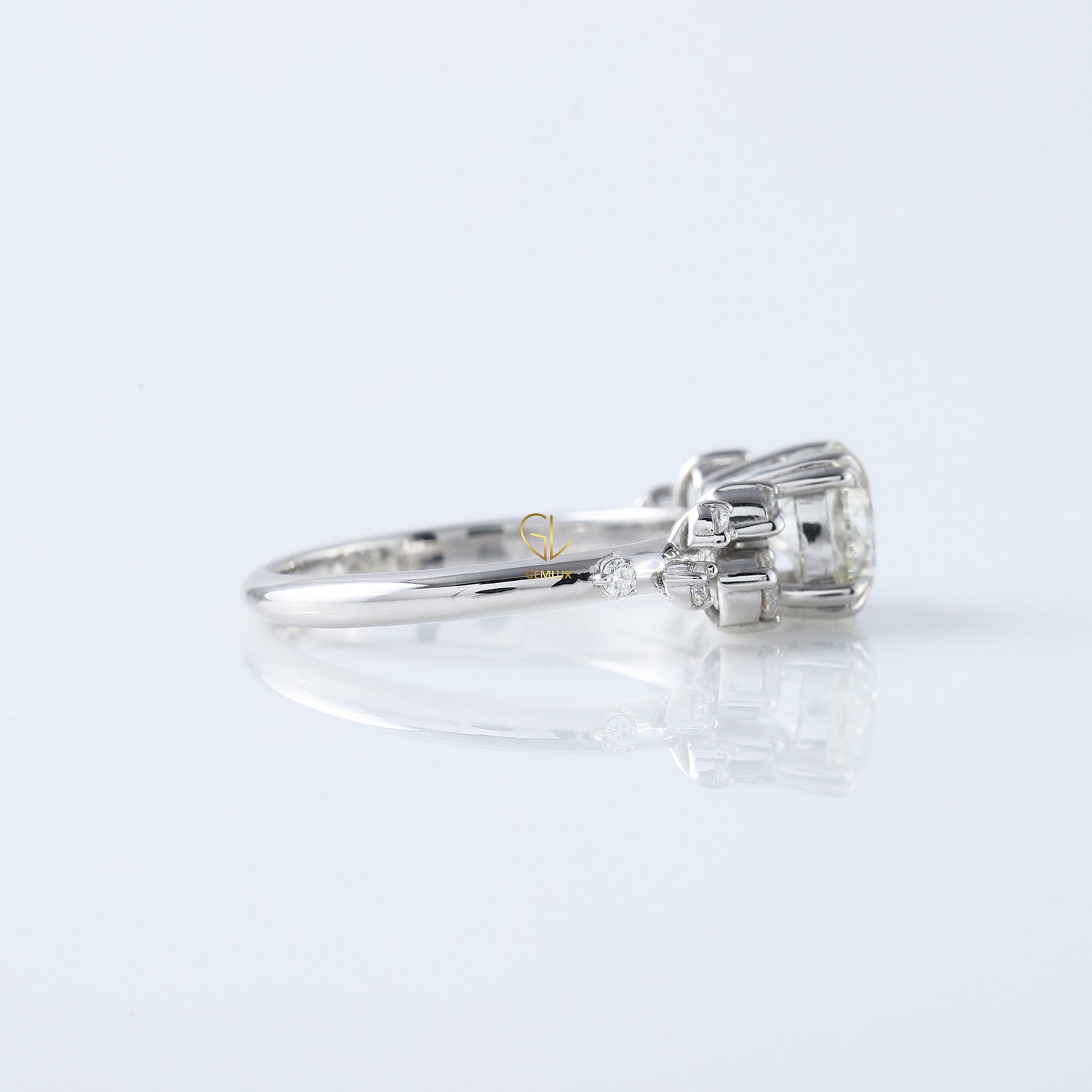 Round Cut Lab Grown Cluster Scattered Diamond Ring