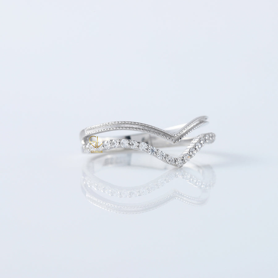 Round Cut Lab Grown Diamond Curved Wedding Band