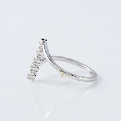 Round Cut Moissanite Diamond Five Stone Bypass Ring