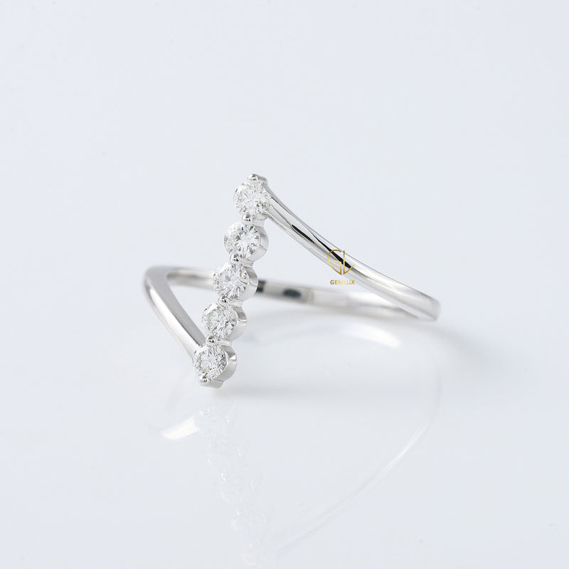 Round Cut Moissanite Diamond Five Stone Bypass Ring