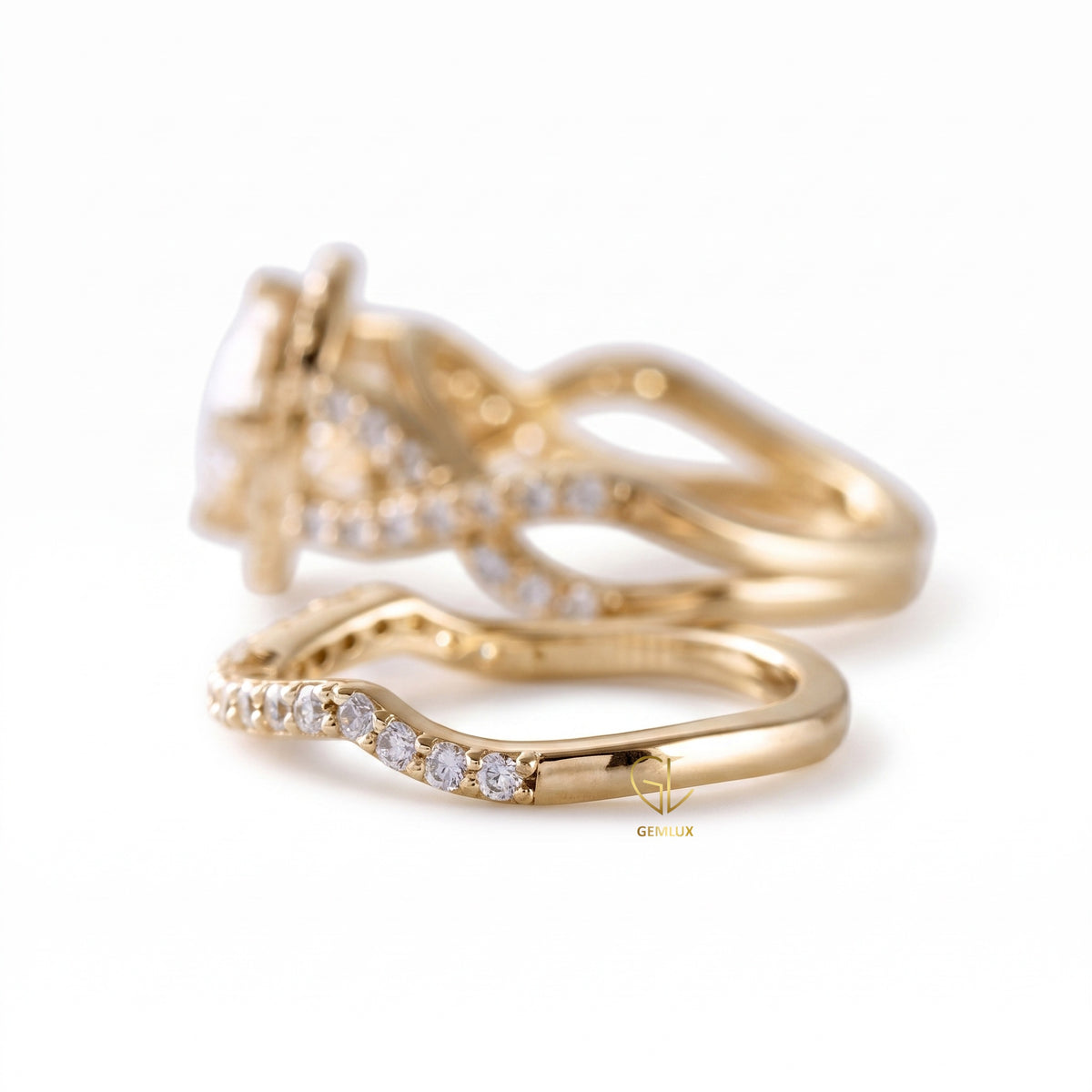 Round Cut Moissanite Twisted Ring With Curved Matching Bridal Ring Set