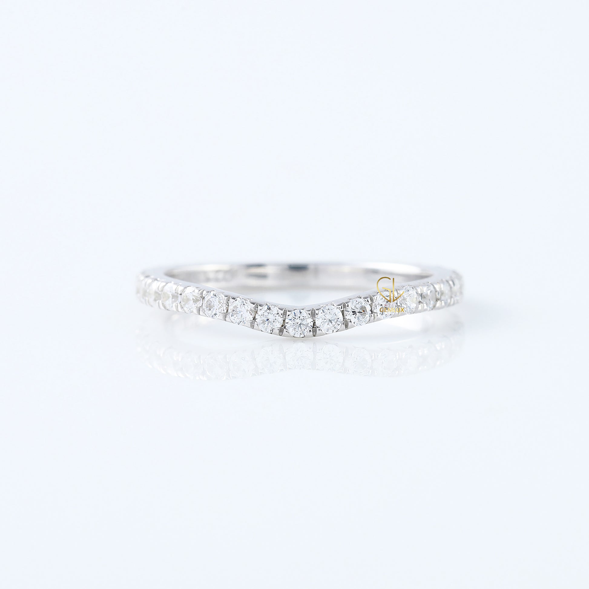 Round Cut Lab Grown Diamond Matching Curved Wedding Ring