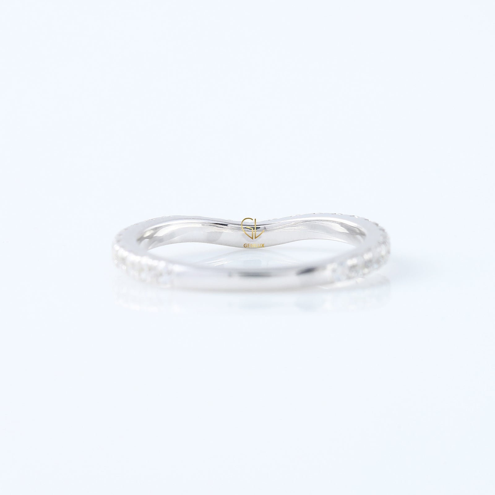 Round Cut Lab Grown Diamond Matching Curved Wedding Ring