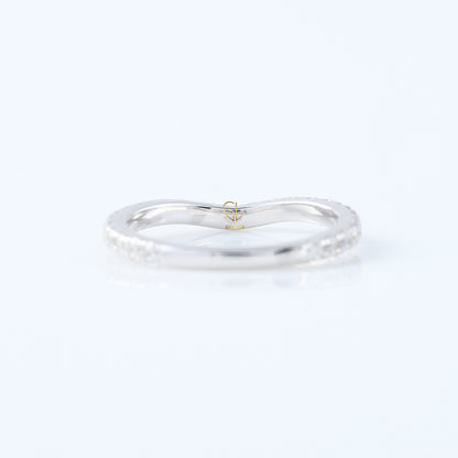 Round Cut Lab Grown Diamond Matching Curved Wedding Ring
