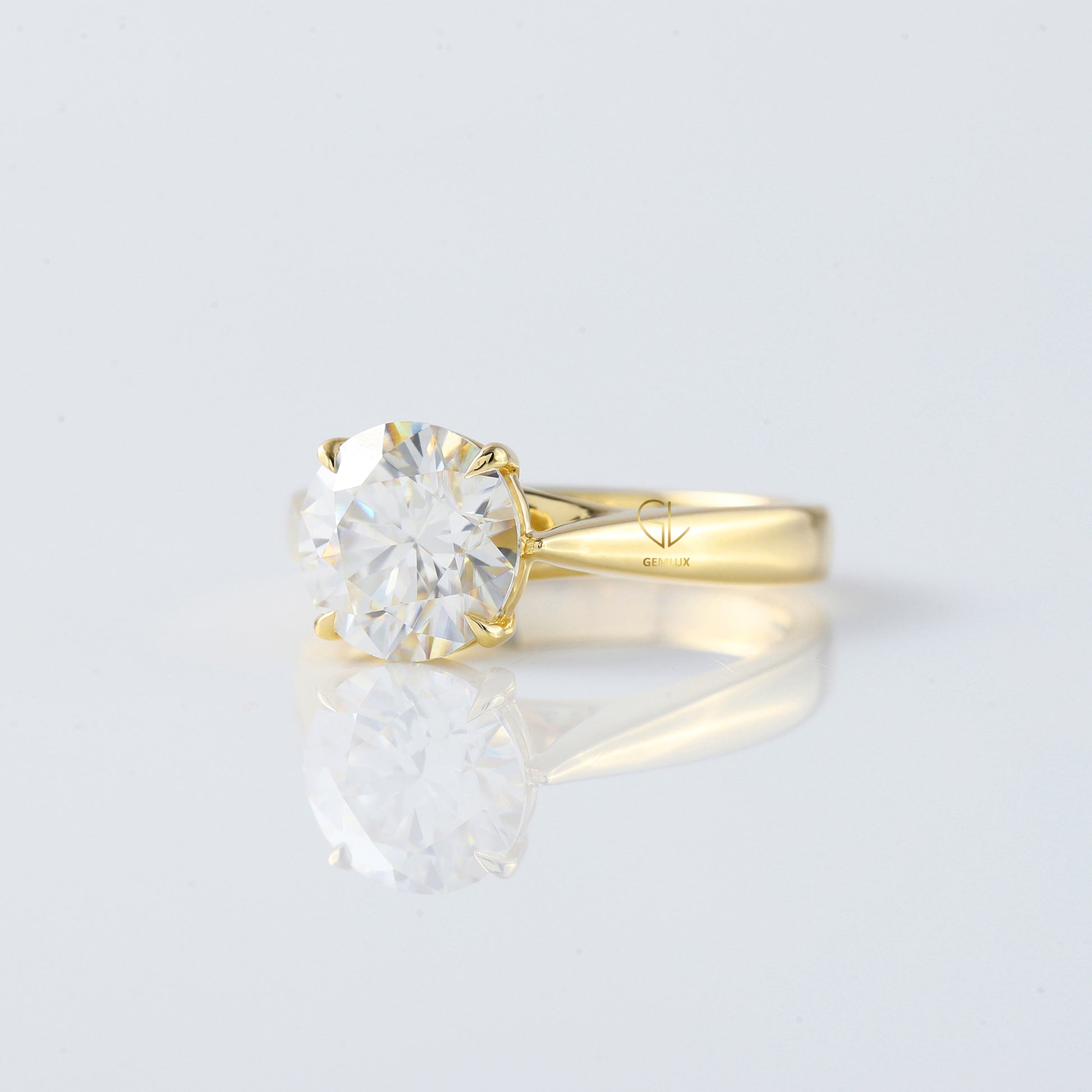 Round Cut Lab Grown Diamond Pinch Style Solitaire Engagement Ring