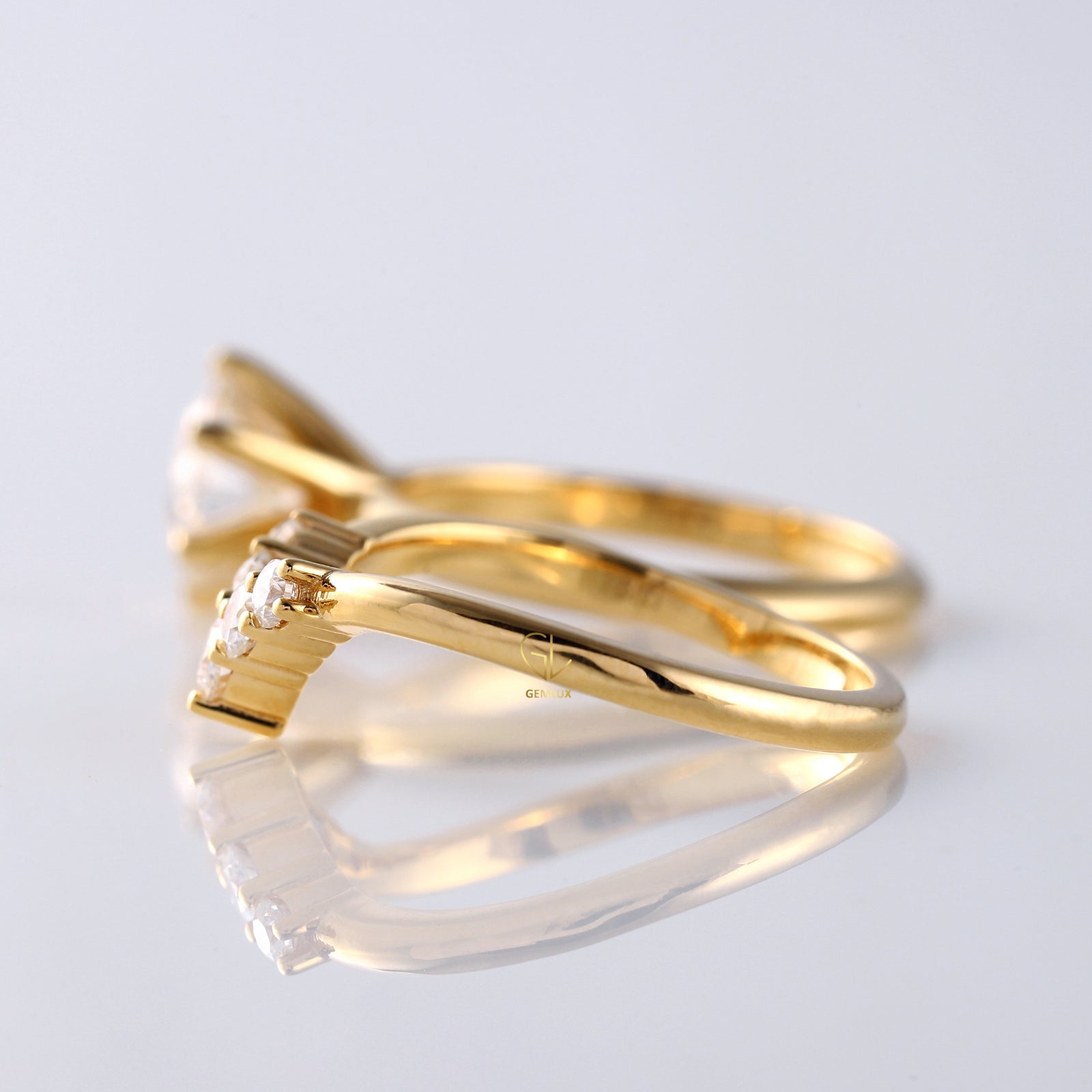 Round Cut Lab Grown Solitaire Engagement Ring With Matching Curved Ring Set