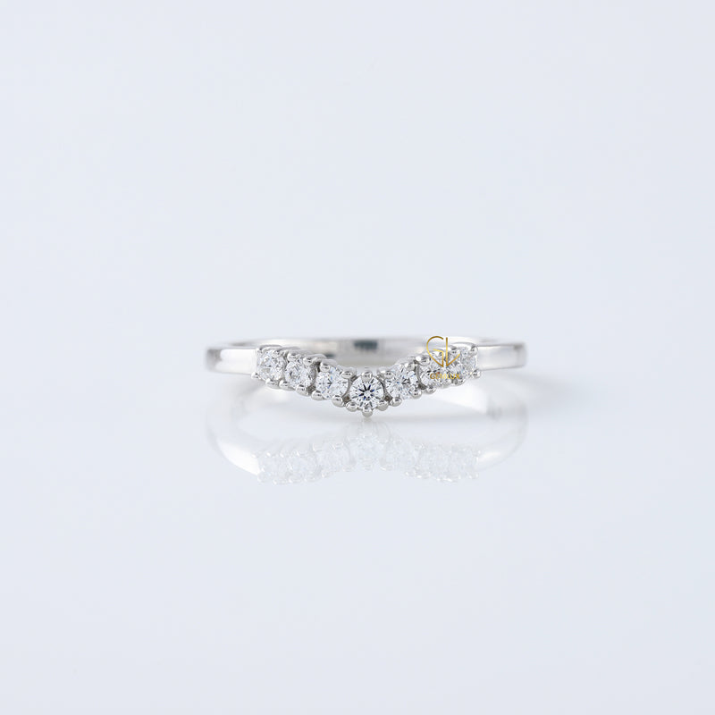 Seven Stone Round Cut Lab Grown Curved Wedding Ring