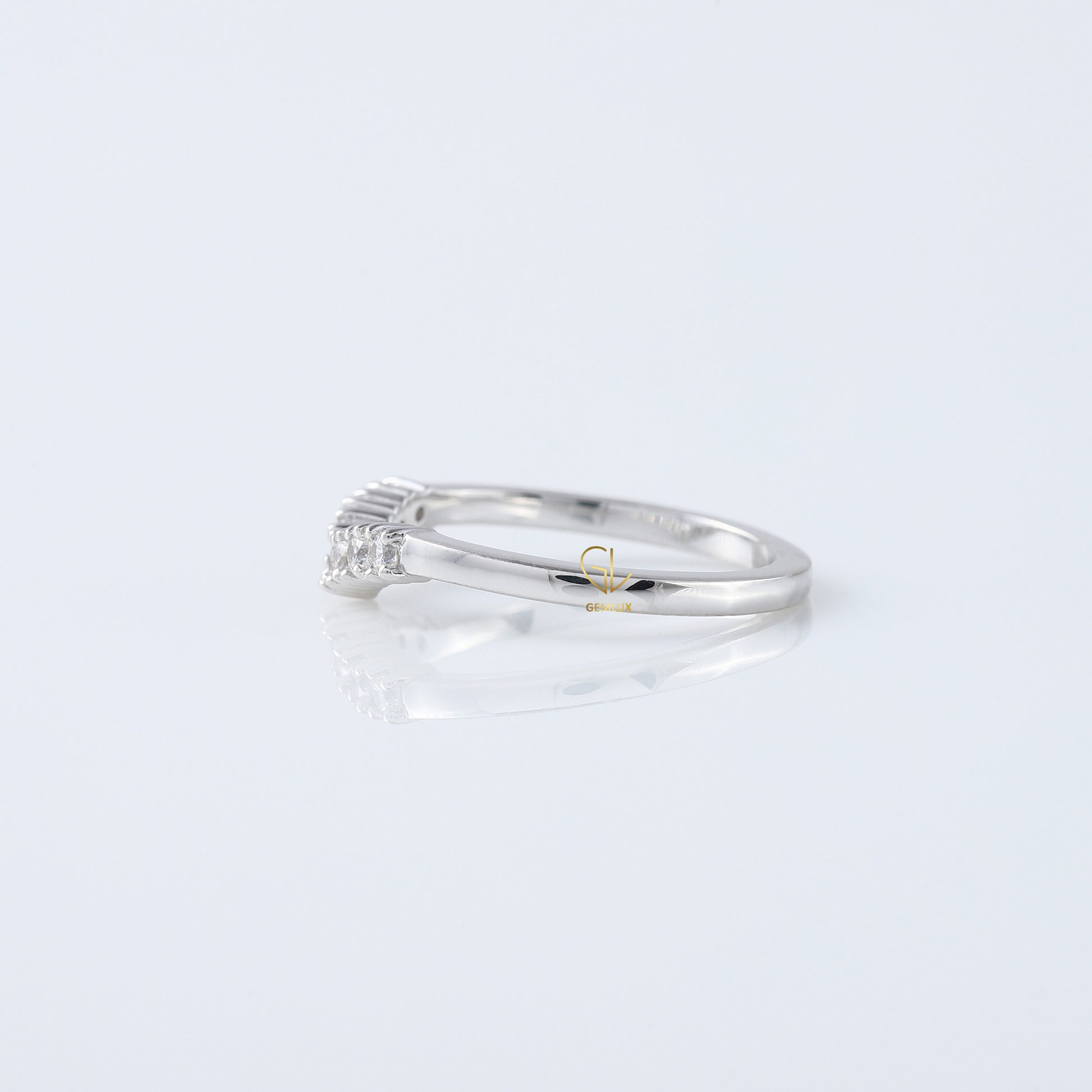 Seven Stone Round Cut Lab Grown Curved Wedding Ring