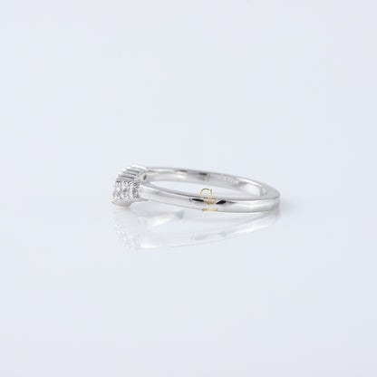 Seven Stone Round Cut Lab Grown Curved Wedding Ring