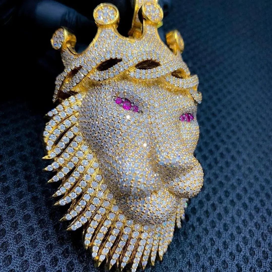 VVS Moissanite Iced Out Crown Head Lion Pendant